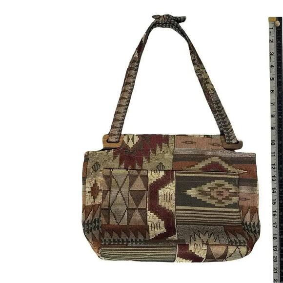 Vintage Aztec Bohemian Tapestry Knit Handbag with Wooden Closure - Picture 14 of 16